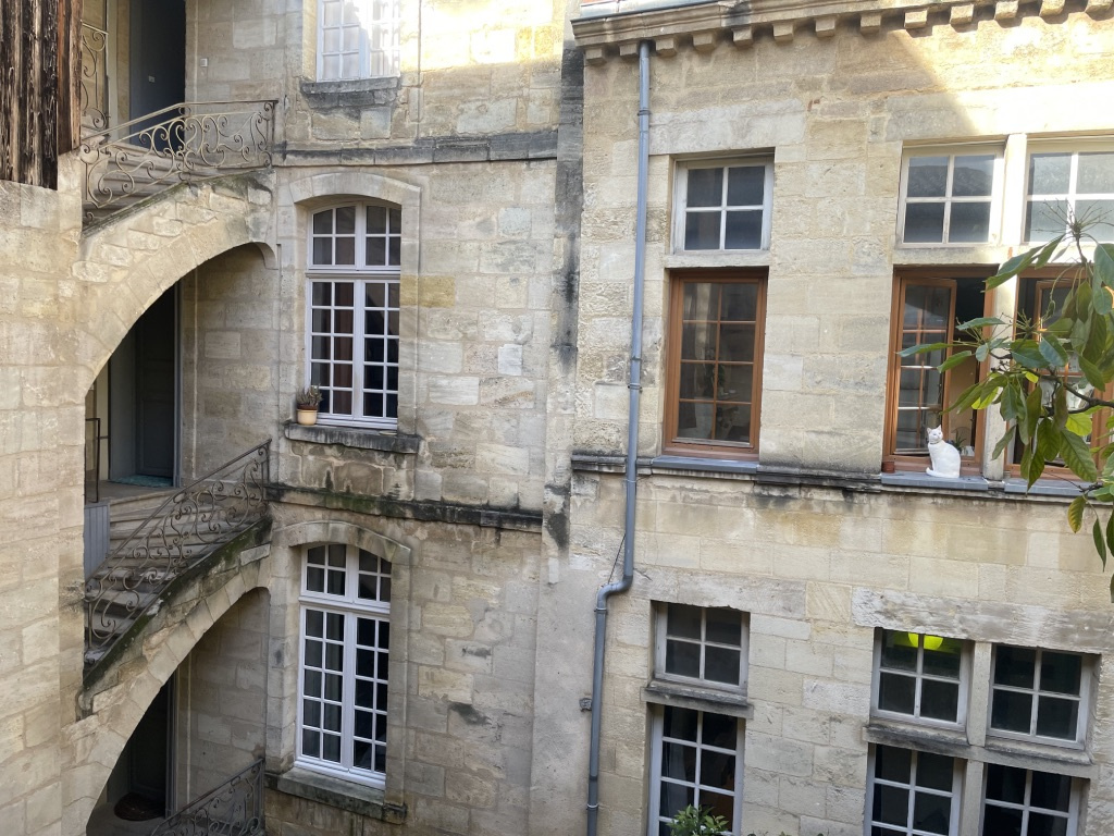Vente Appartement 48m² 3 Pièces à Bordeaux (33000) - Transaction